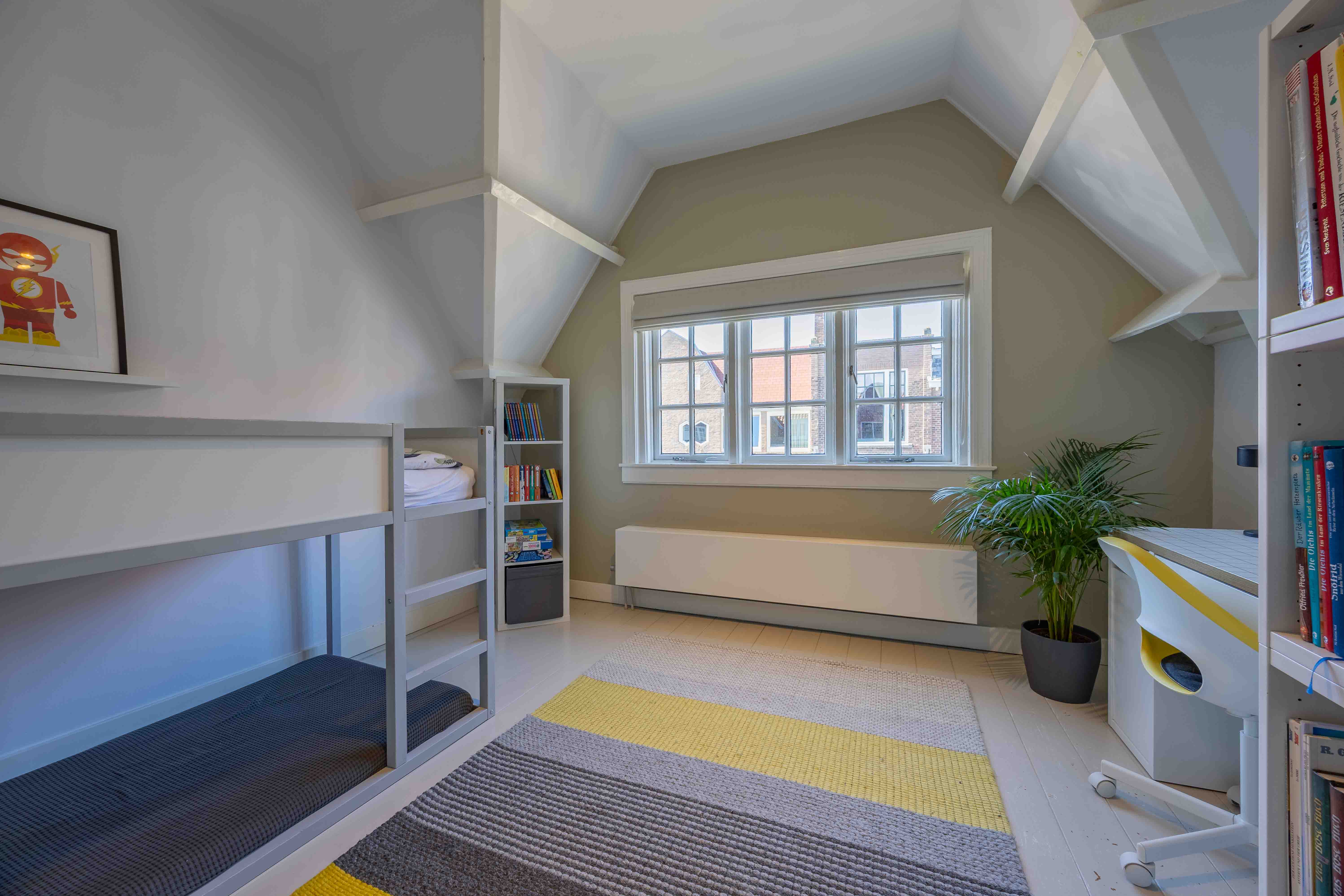 Natural light bedroom interior photography in Zuid-Holland
